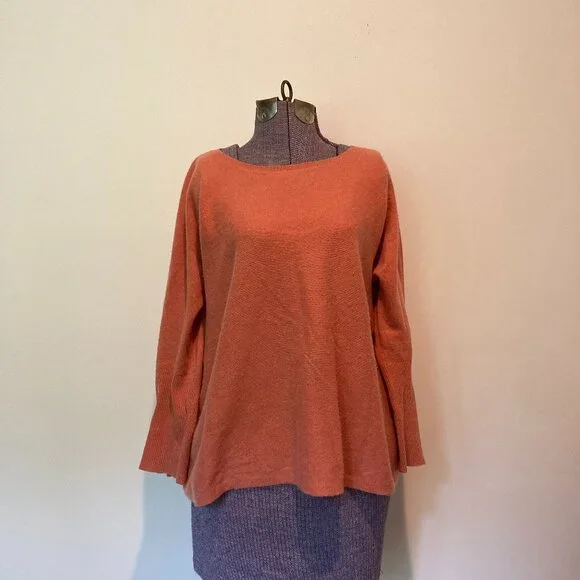 Garnet Hill Cozy Peach Cashmere Pullover Women's Sweater - Picture 2 of 7